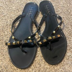 Women’s sandals